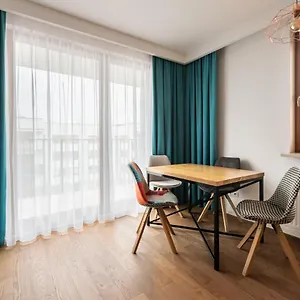 https://wislany-mokotow-stylish-apartment.warsawhotelspoland.com